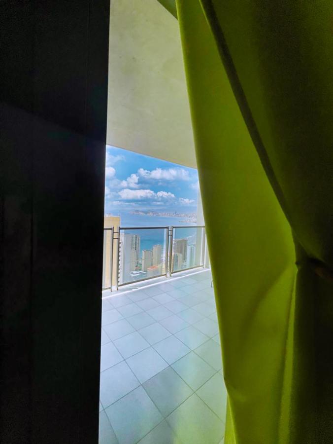 Beautiful Apartment Near Beach With Panoramic Sea-View Μπένιντορμ Εξωτερικό φωτογραφία